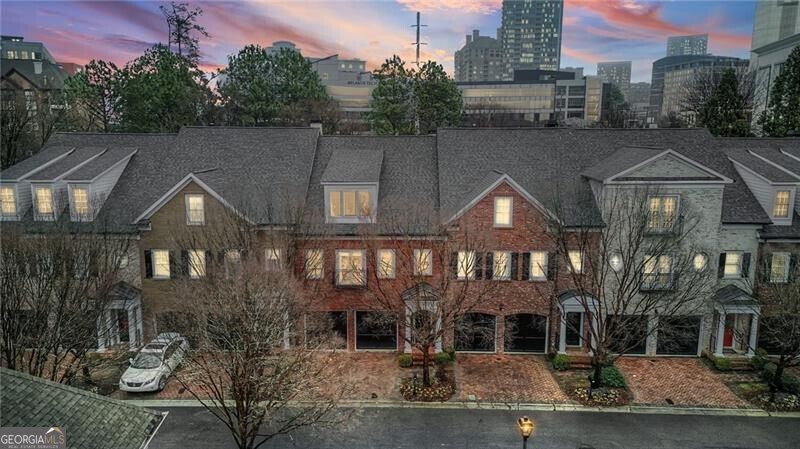 3317 Buckhead Forest MEWS NE