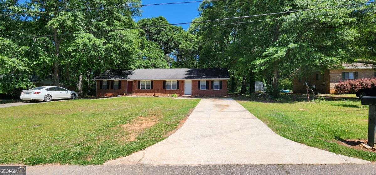 144 Sycamore LN