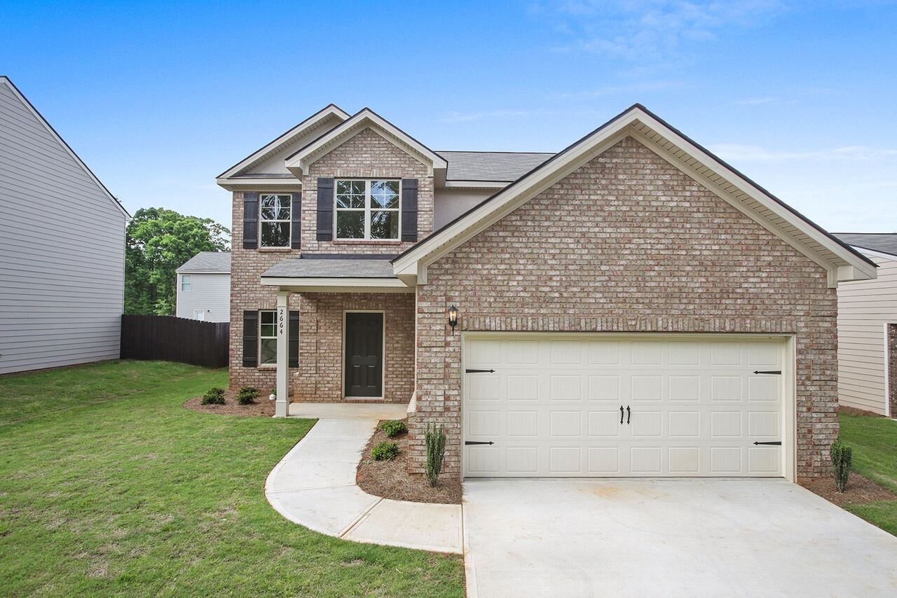 The Patriot Plan built by Knight Homes. Spacious open 4 bedroom 3 bath, two story plan, formal dining, kitchen island, and breakfast area off family room, downstairs study. Guest bedroom on main plus full hall bath completes the first floor. Second floor, HUGE Homeowners Retreat, plus 2 additional bedrooms, 1 other full bathroom, on second floor. Builder bonus $4000 with PREFERRED lender approval!! PICS SIMILAR home. STAGE: Insulation