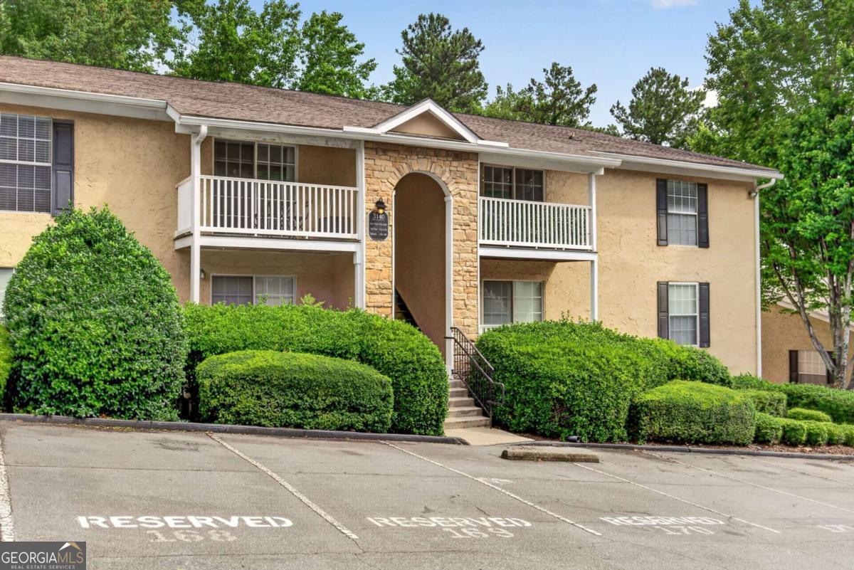 3140 Seven Pines CT 106