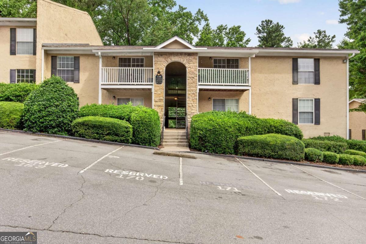 3140 Seven Pines CT 106