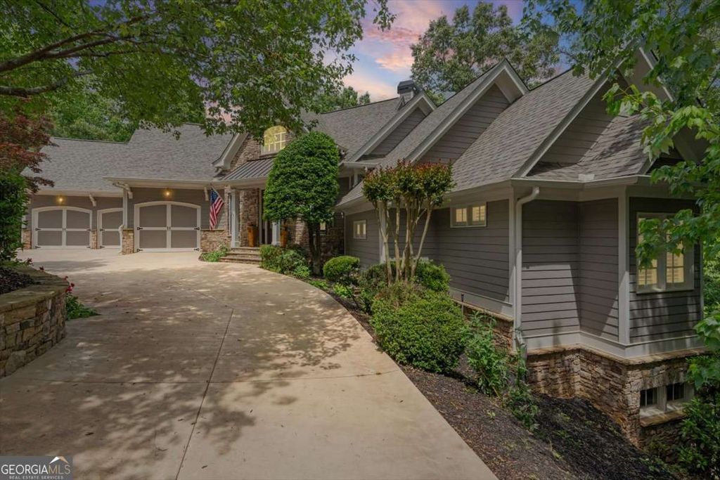 Photo of 12 Somerset Lane, Cartersville, GA 30121 (MLS # 10756080)
