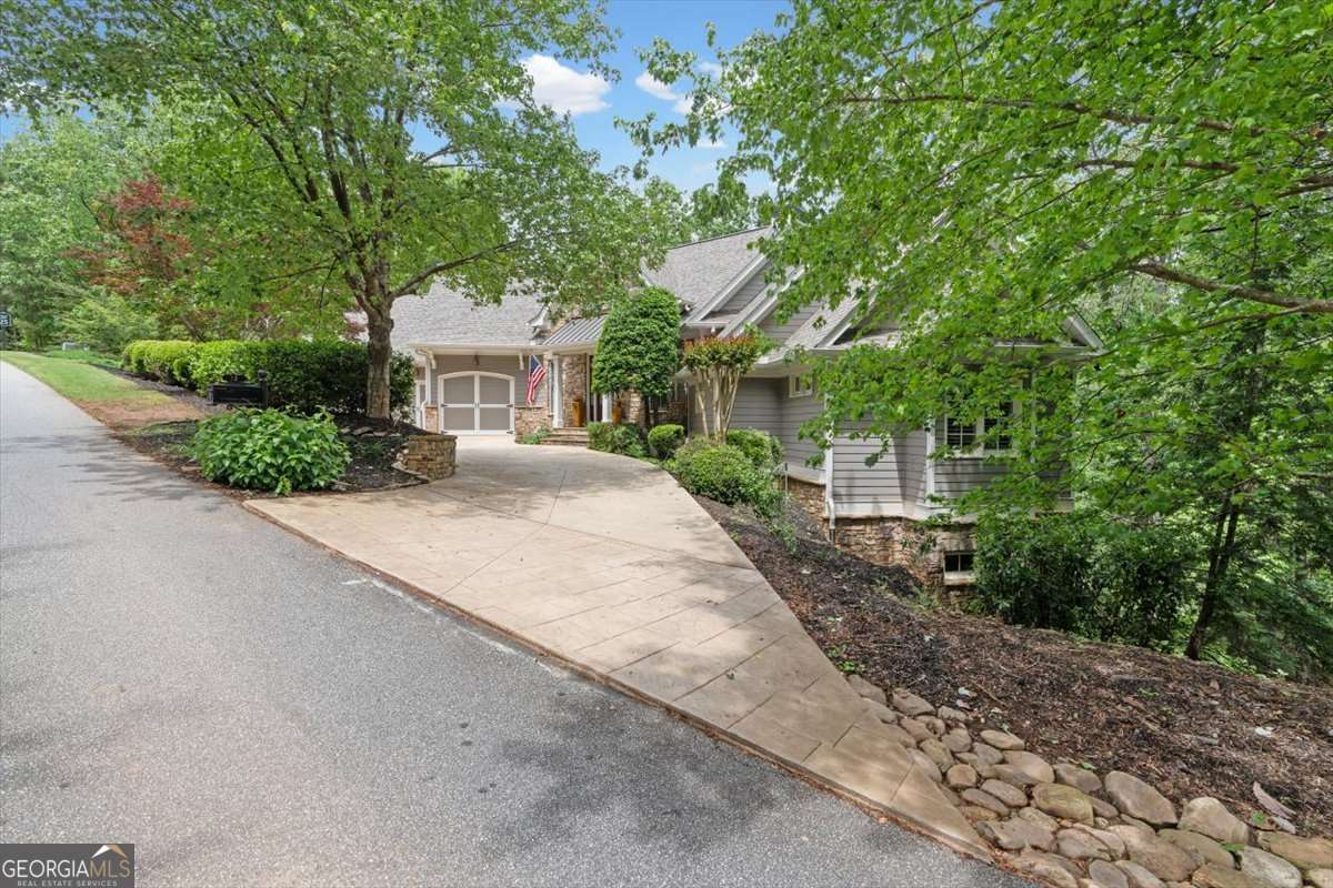 12 Somerset LN