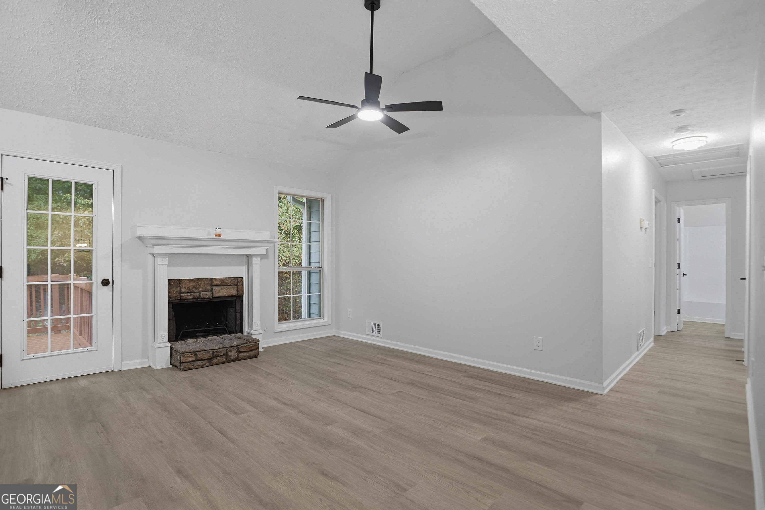 5650 Princeton Oaks DR