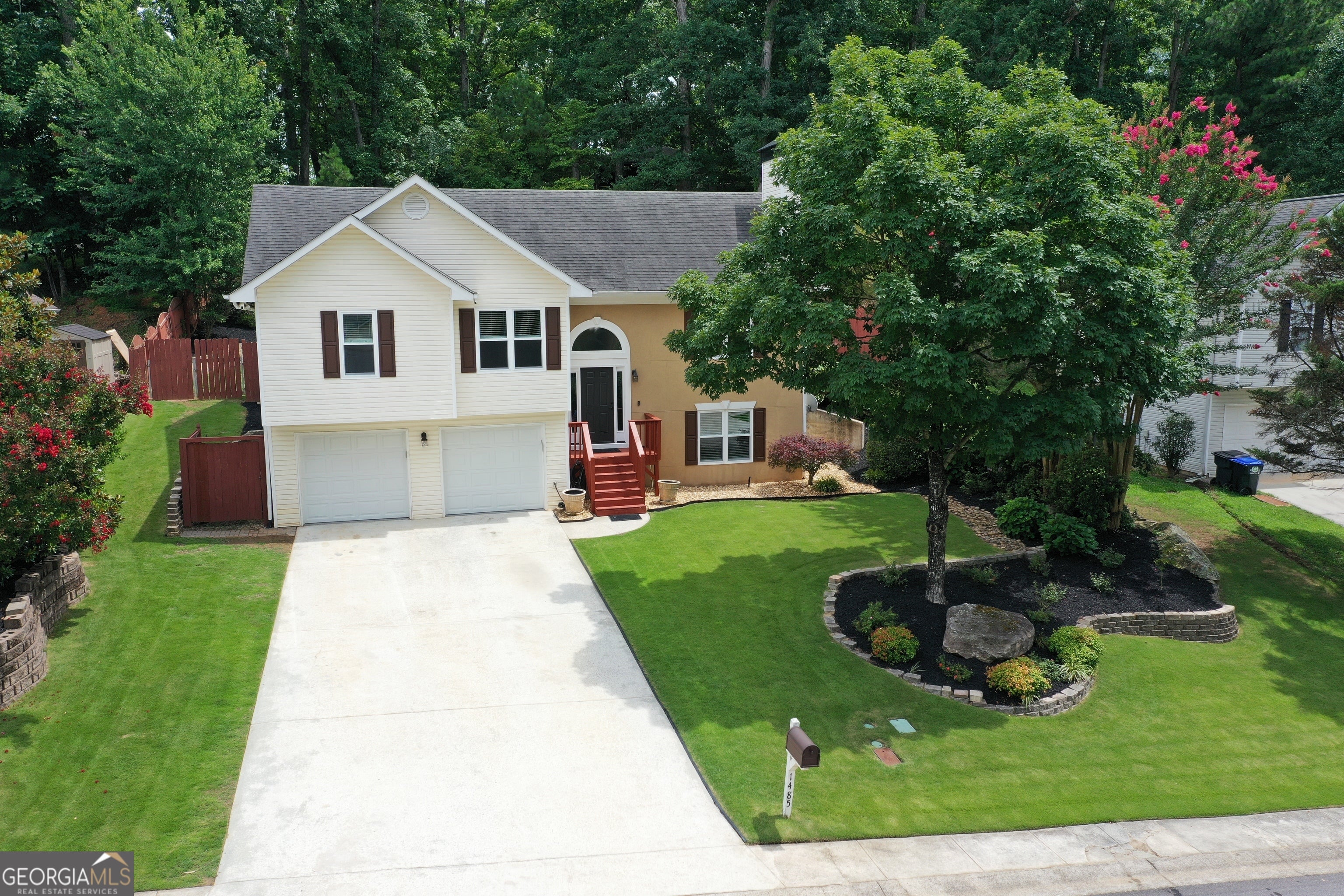 1485 Brookdale DR