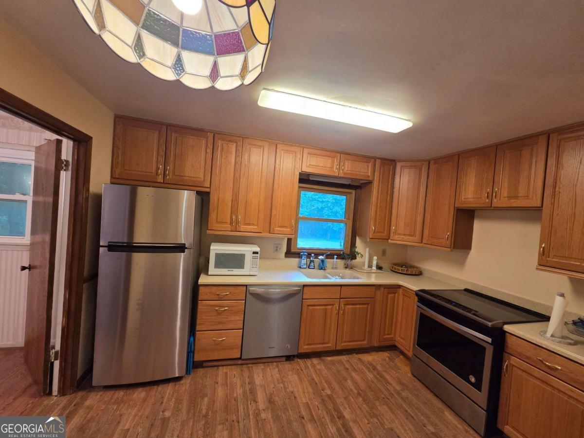 Burnt Hickory Hills - Residential
