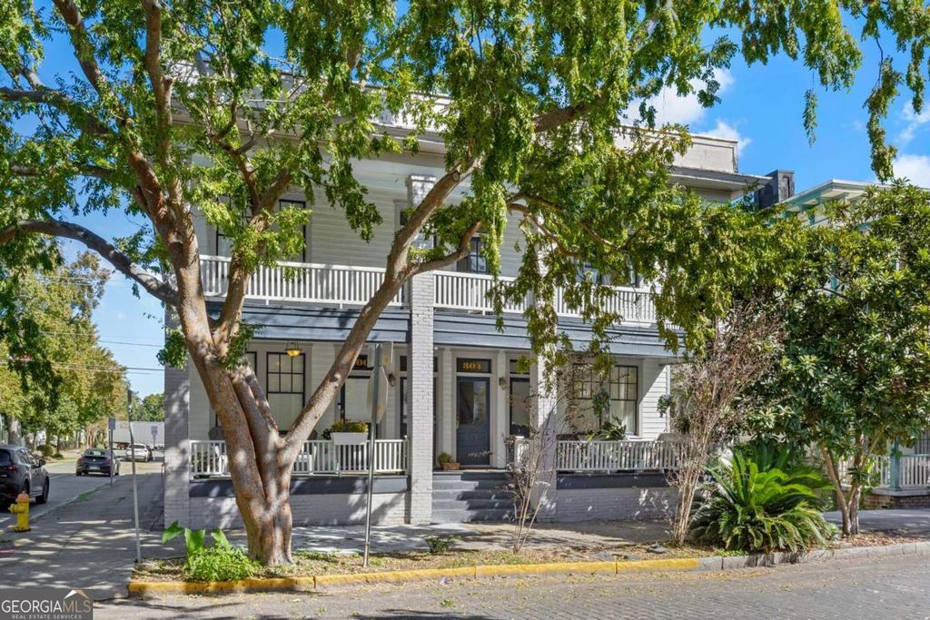 Photo of 304 E Waldburg Street, Savannah, GA 31401 (MLS # 10653355)