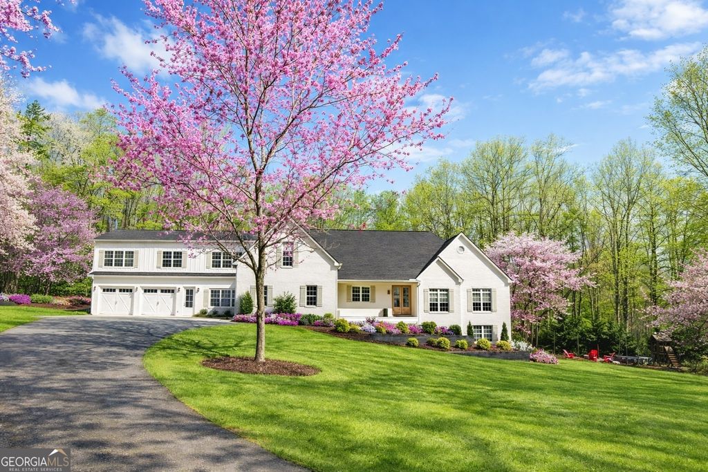 Photo of 2345 Fred Pitts Road, Clarkesville, GA 30523 (MLS # 10730329)