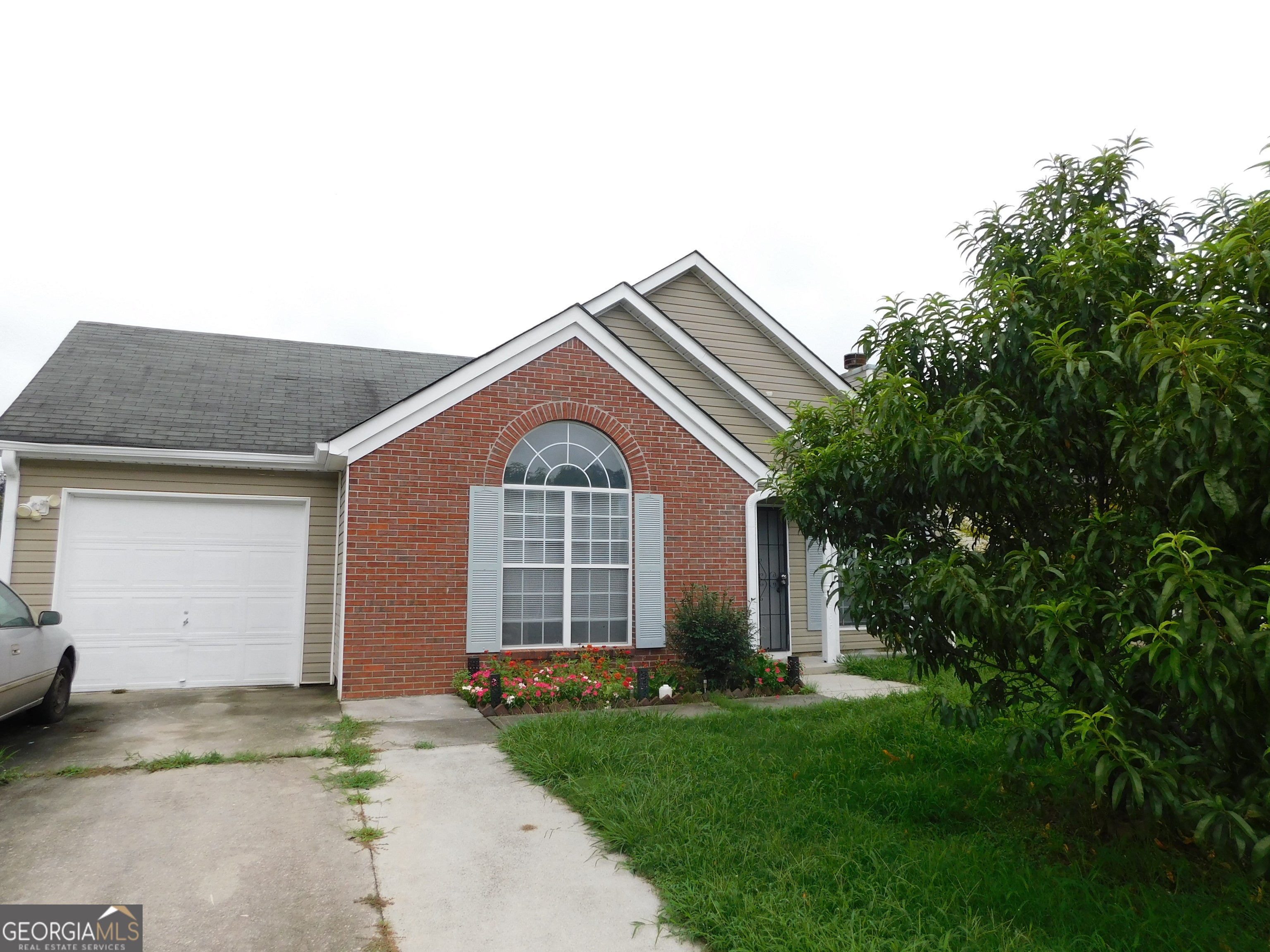 6195 Green Wing WAY