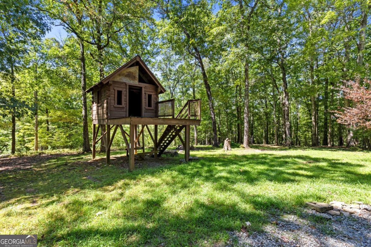 335 Meadowoods DR