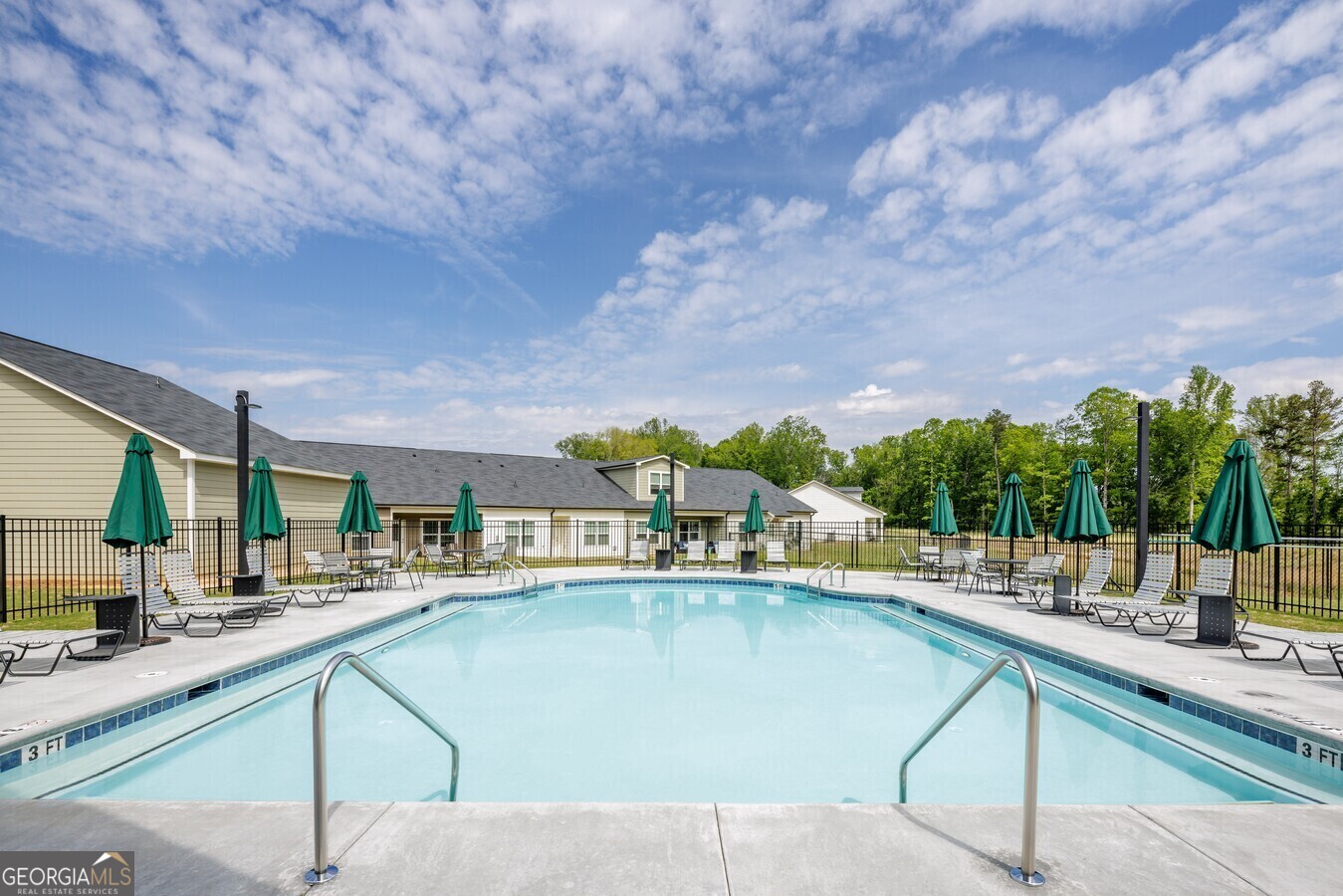 Ringgold, Georgia 30736, United States, 2 Bedrooms Bedrooms, ,2 BathroomsBathrooms,Residential,Active,4689