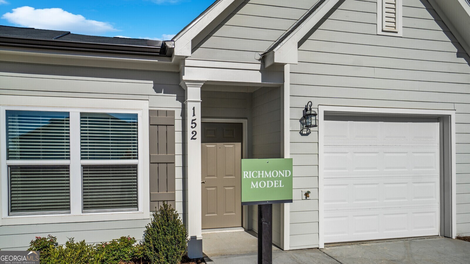 Ringgold, Georgia 30736, United States, 2 Bedrooms Bedrooms, ,2 BathroomsBathrooms,Residential,Active,4689