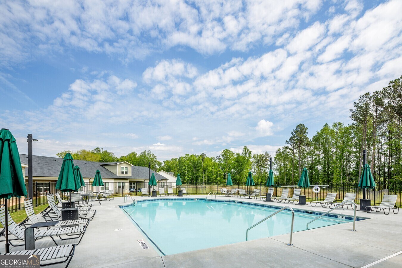 Ringgold, Georgia 30736, United States, 2 Bedrooms Bedrooms, ,2 BathroomsBathrooms,Residential,Active,4689