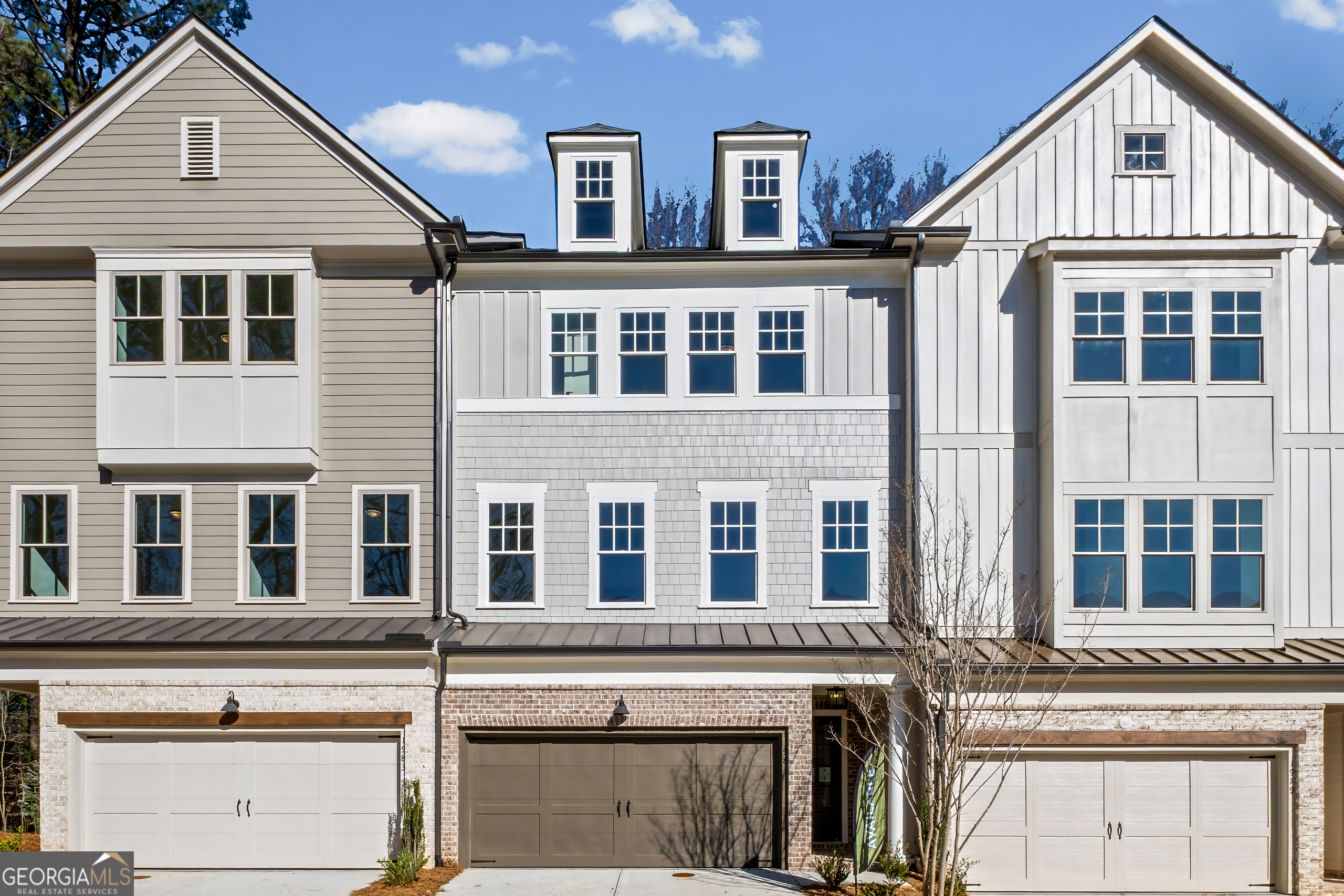 1981 American WAY 28