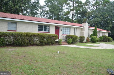 A home in Eastman