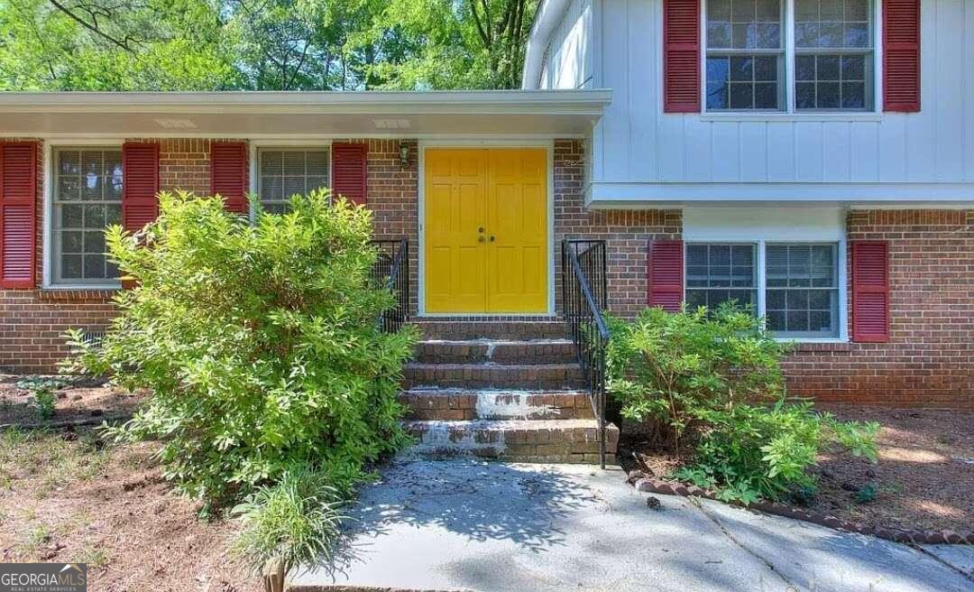 HAMBRICK DOWNS - Residential