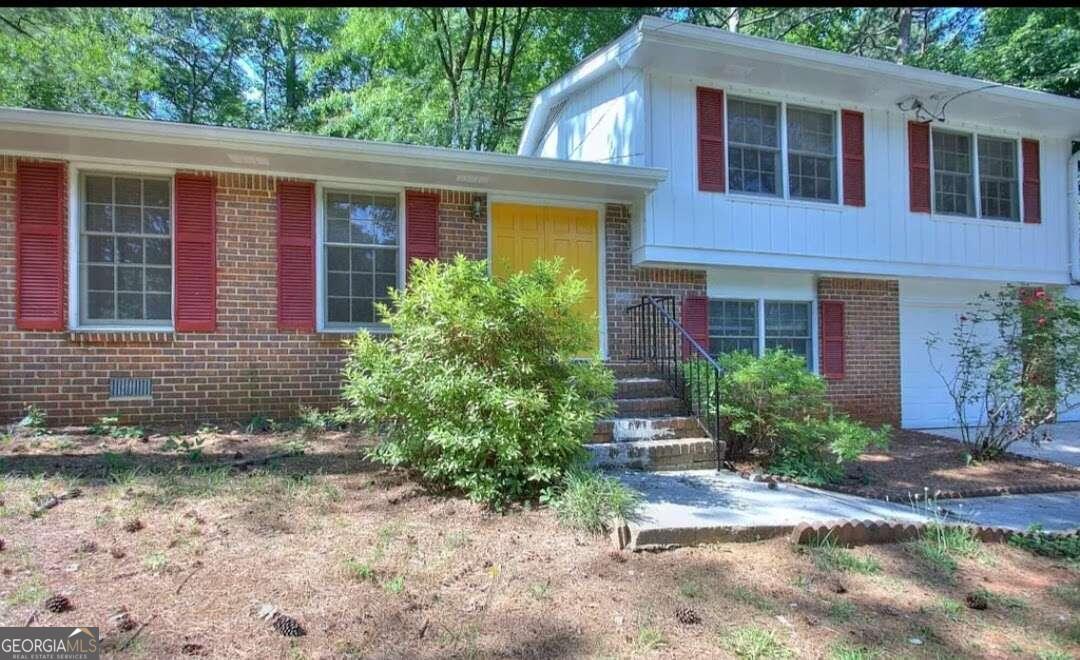 HAMBRICK DOWNS - Residential