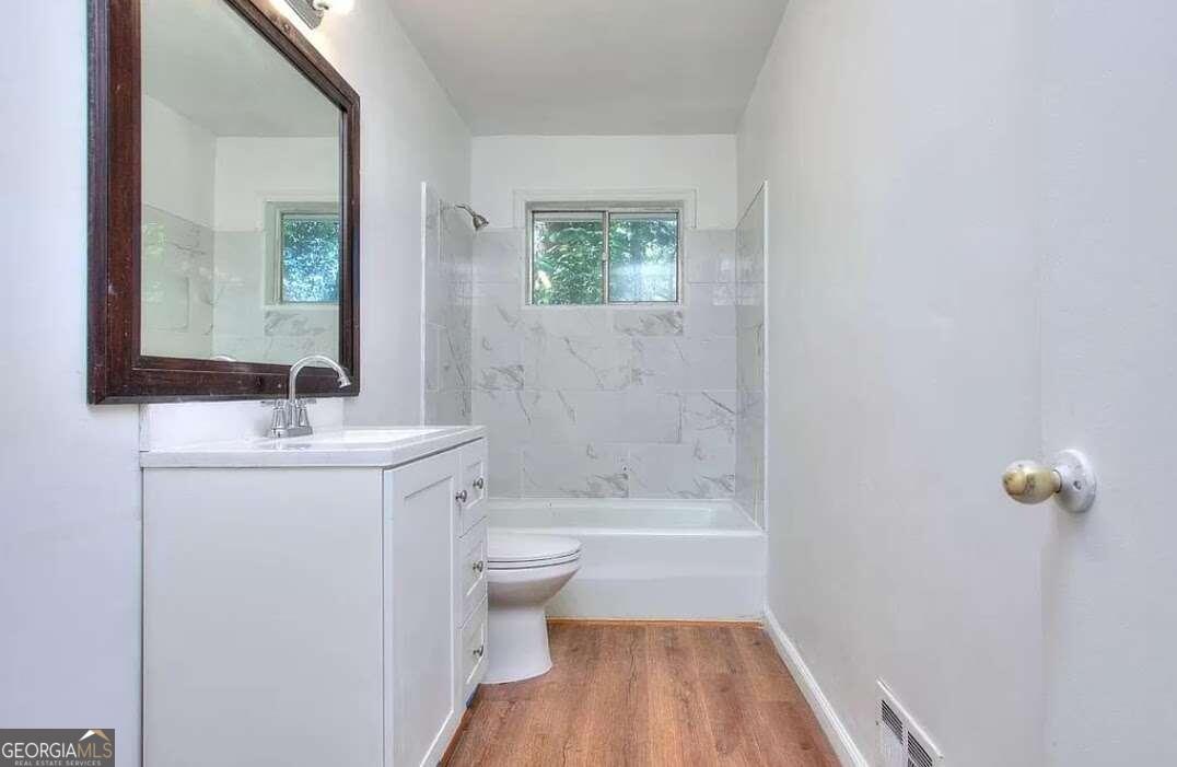 HAMBRICK DOWNS - Residential