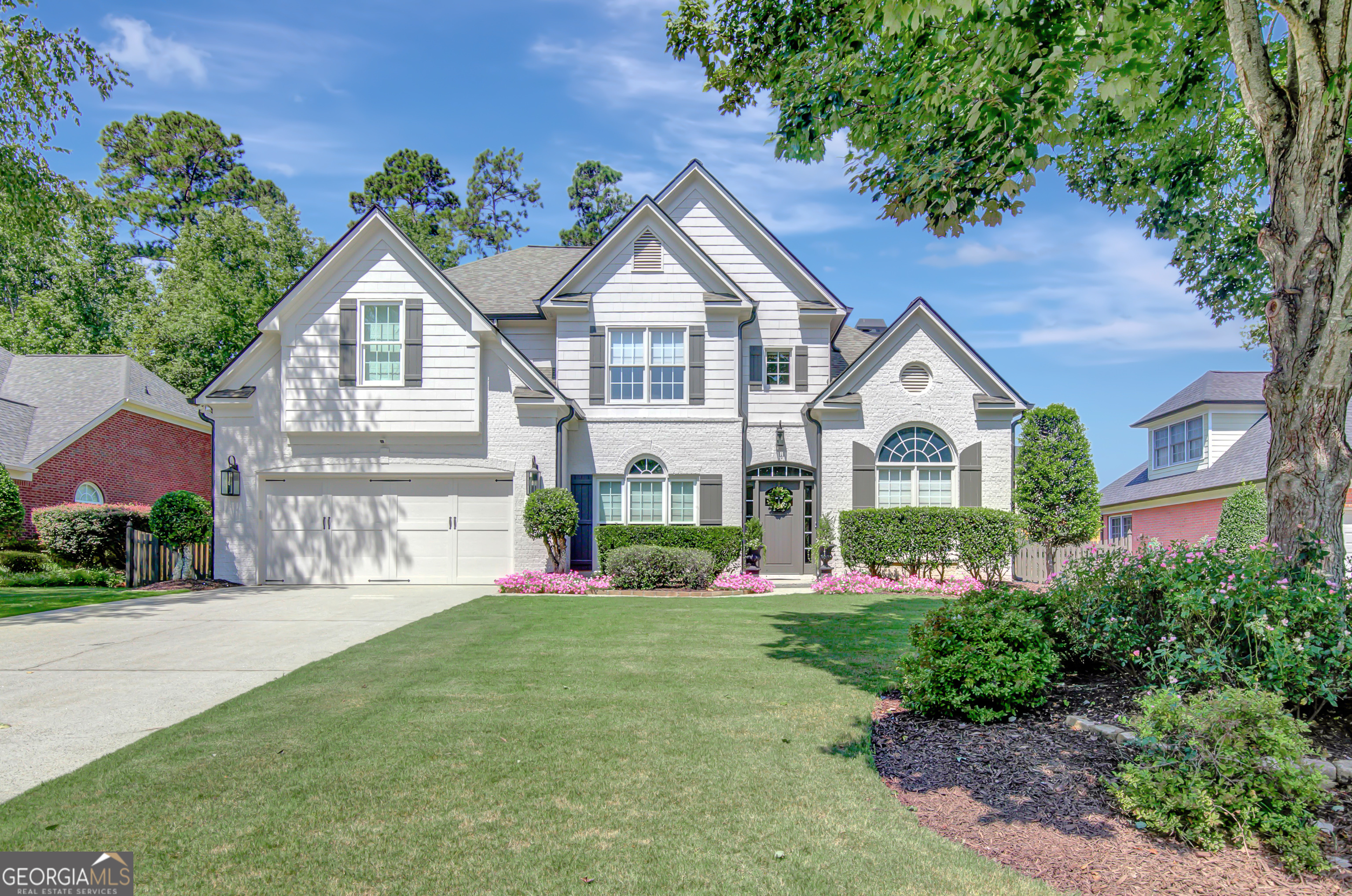123 Holly Springs DR