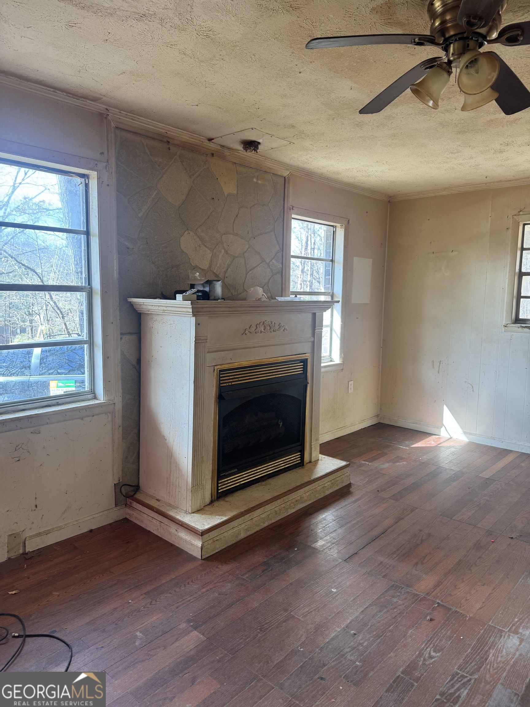 962 Roberts Ridge RD