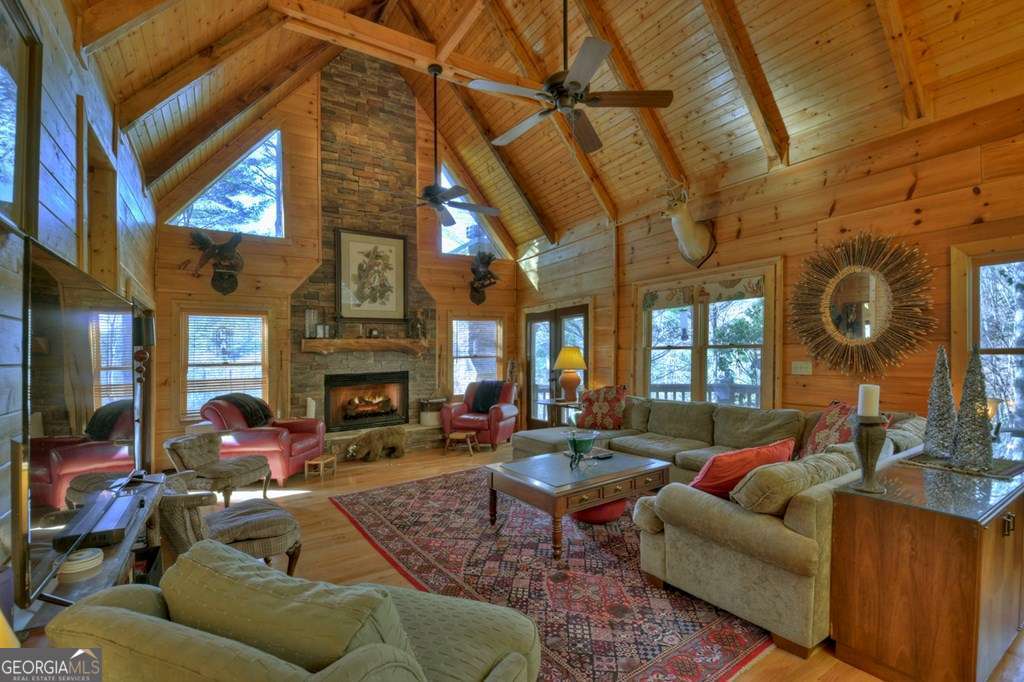 212 Dream Cove RD