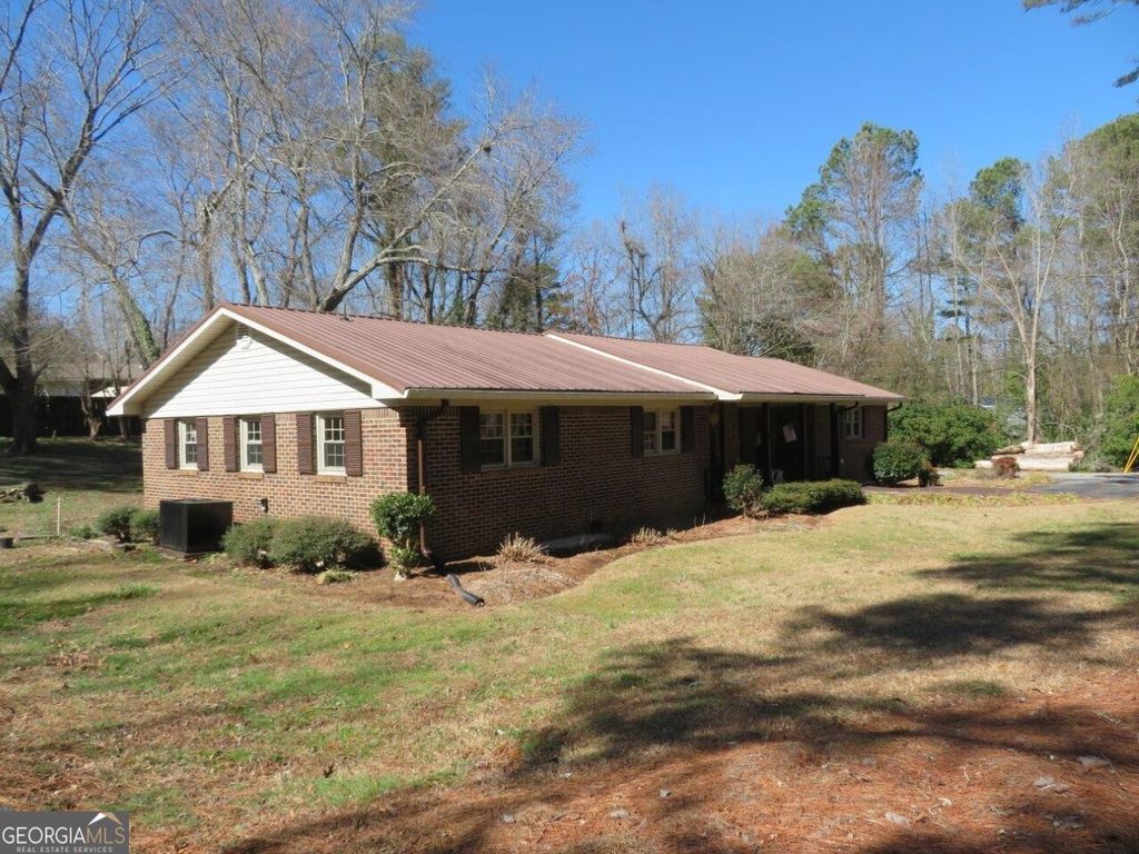 Photo of 1050 Waddell Street, Bremen, GA 30110 (MLS # 10692566)