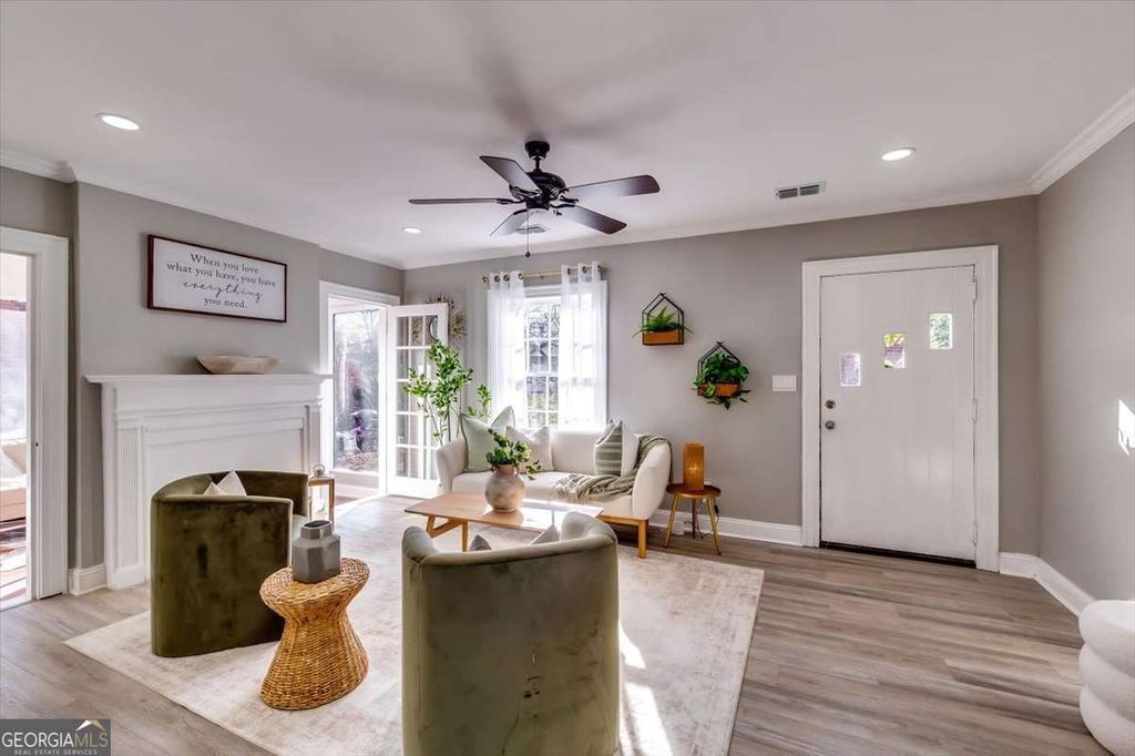 Photo of 939 Hope Drive SW, Atlanta, GA 30310 (MLS # 10658885)