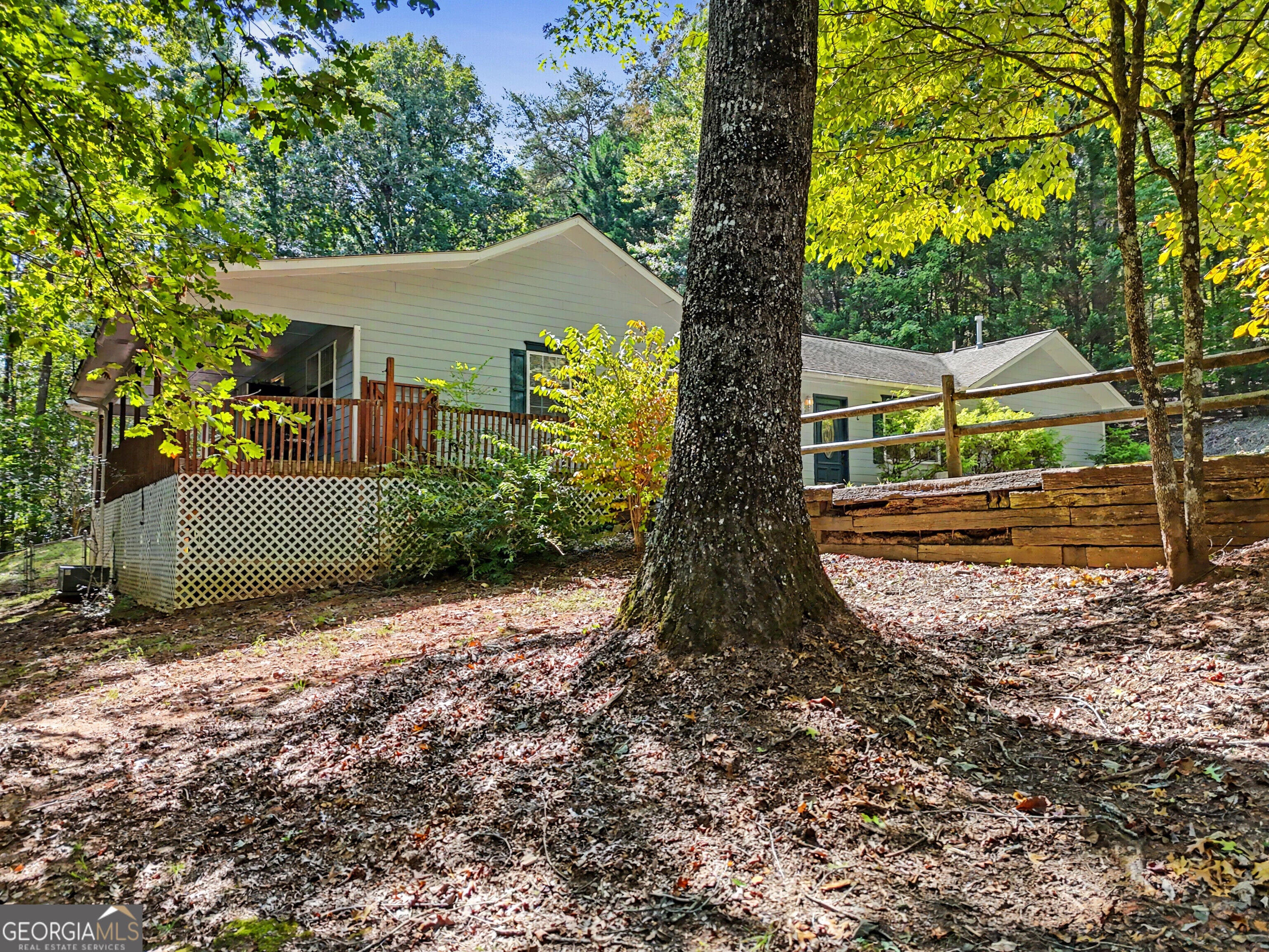 6961 Wood Lake CIR