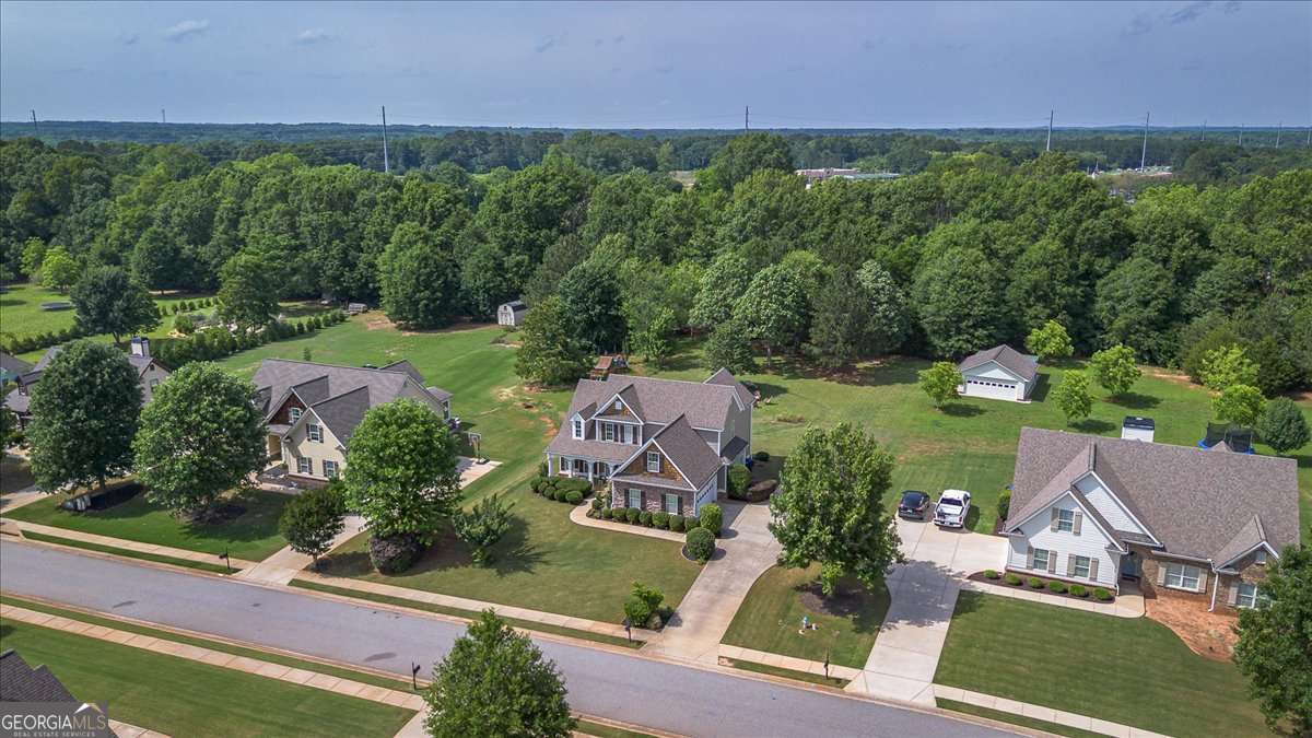 1900 Avalon DR