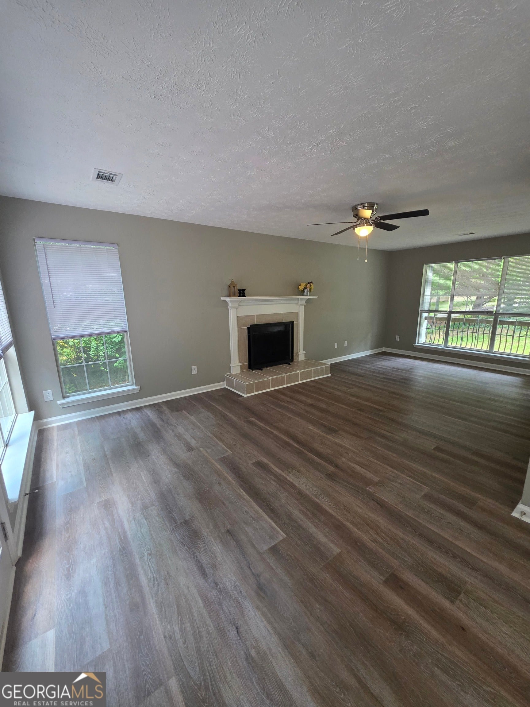 1360 Waterford Lane