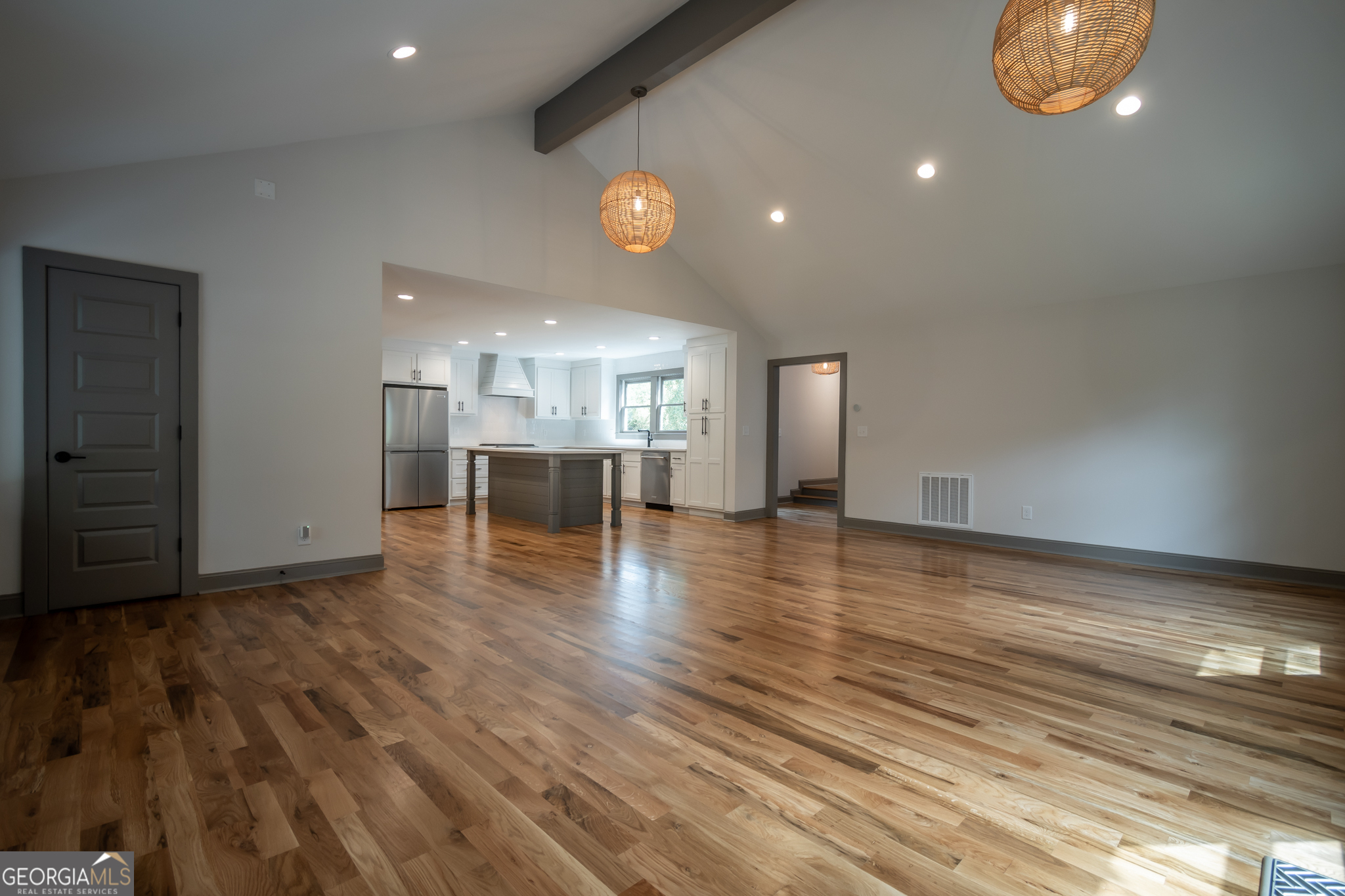 215 Holman AVE