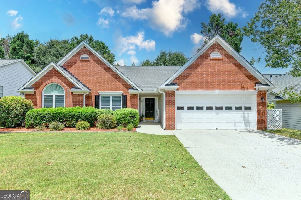 Photo of 1581 Highland Bluff Court, Suwanee, GA 30024 (MLS # 10821767)