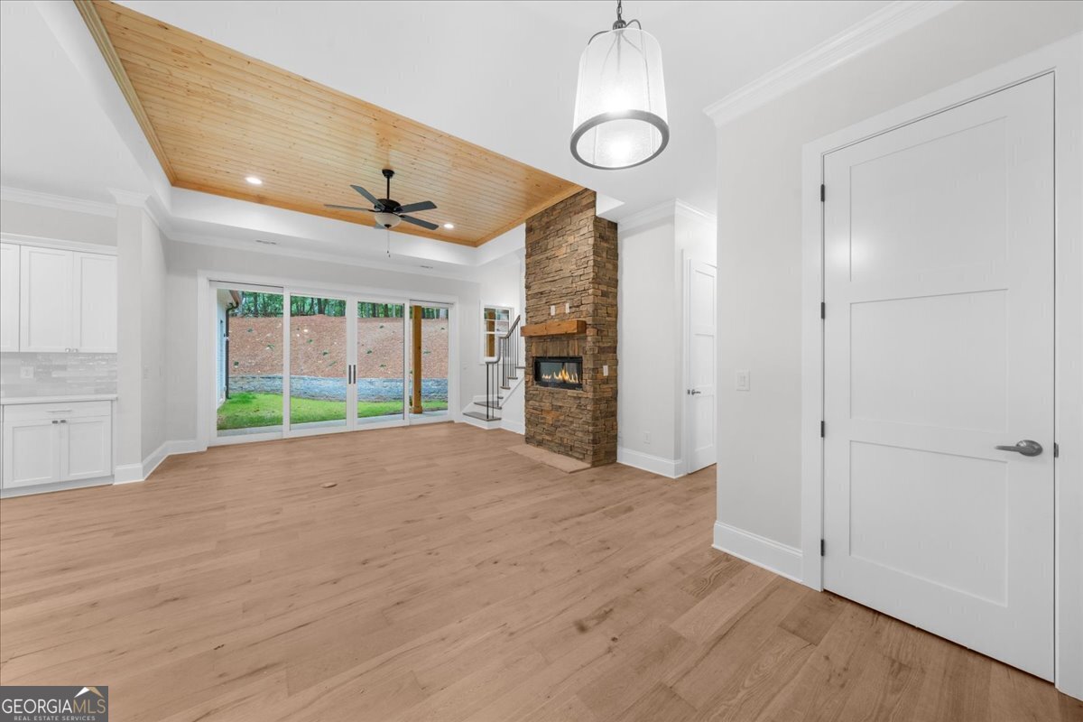 225 Laurel Place DR