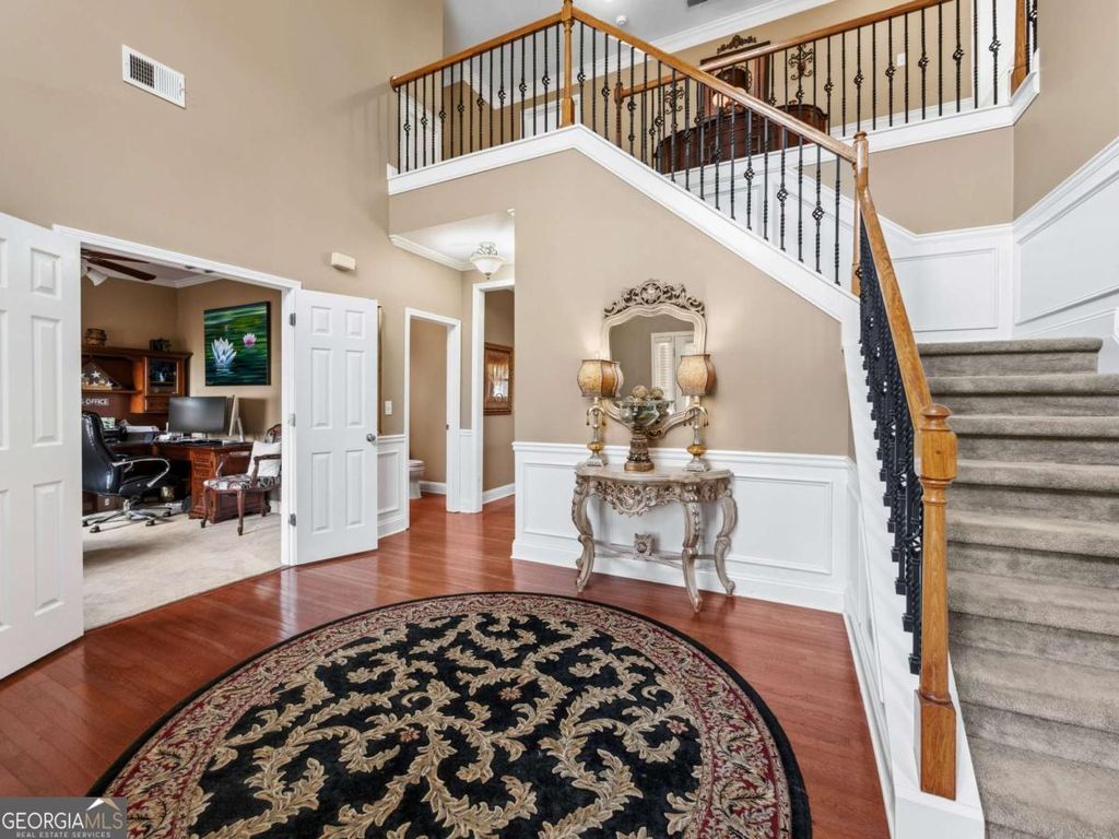 Photo of 5727 Pleasant Woods Drive, Flowery Branch, GA 30542 (MLS # 10716948)