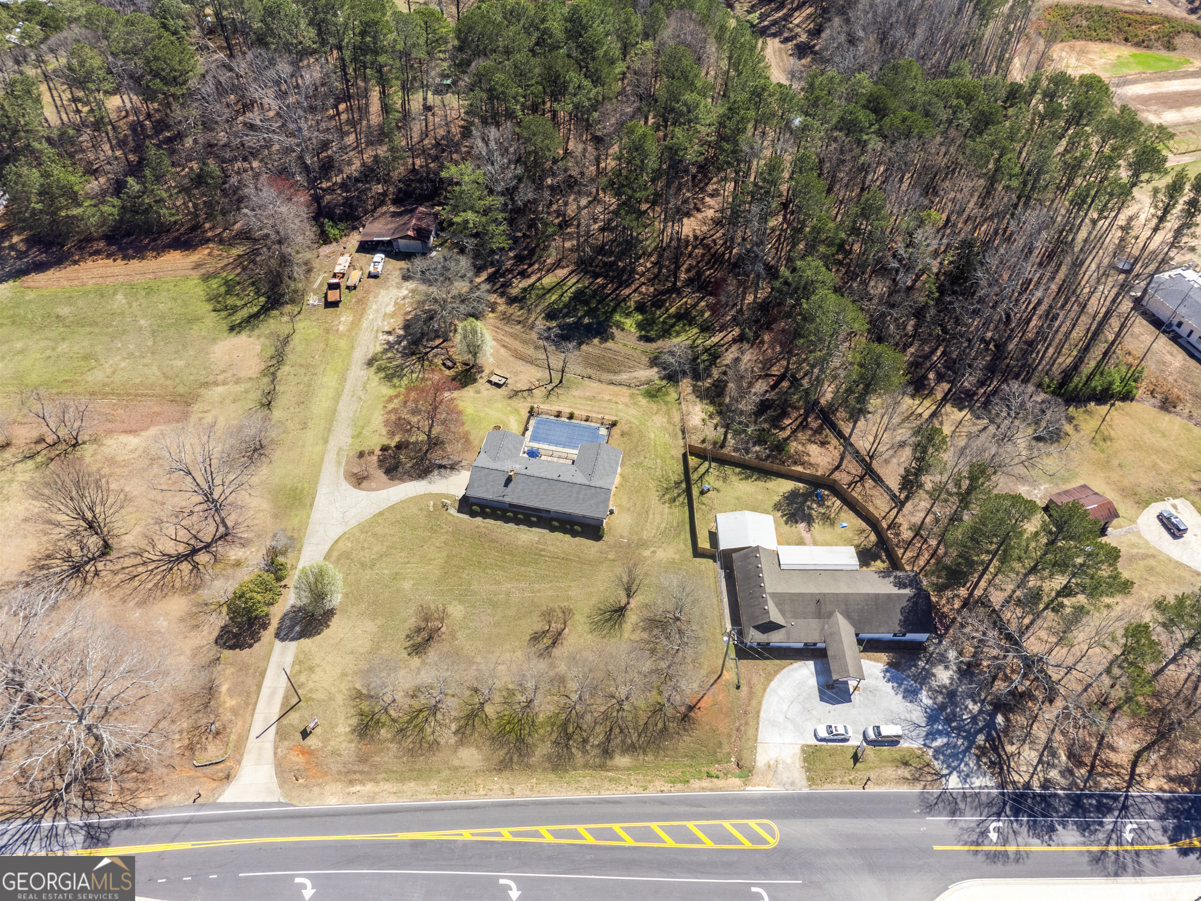 3384 Fence RD