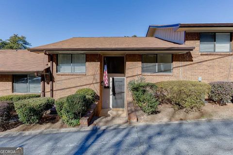 Photo of 2535 Bradford Square NE, Atlanta, GA 30345 (MLS # 10680514)