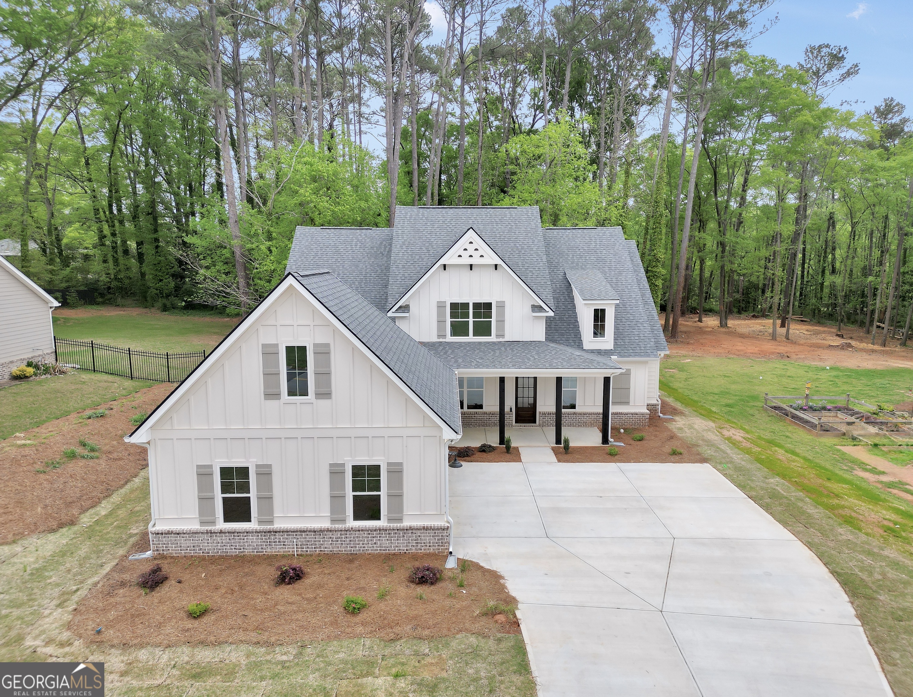 241 BEN HORTON DR