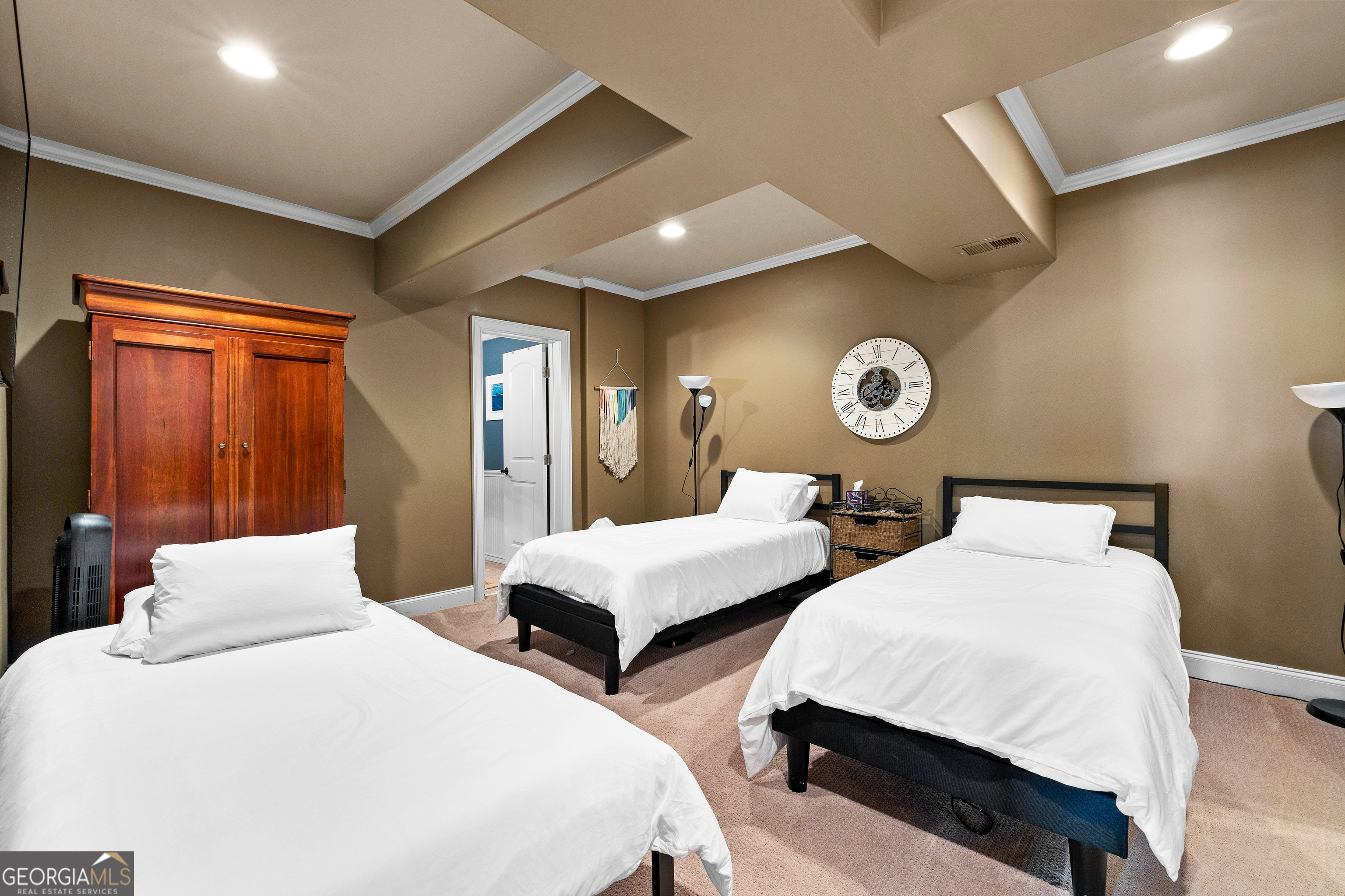 Stockbridge, Georgia 30281, United States, 6 Bedrooms Bedrooms, ,5 BathroomsBathrooms,Residential,Active,230509