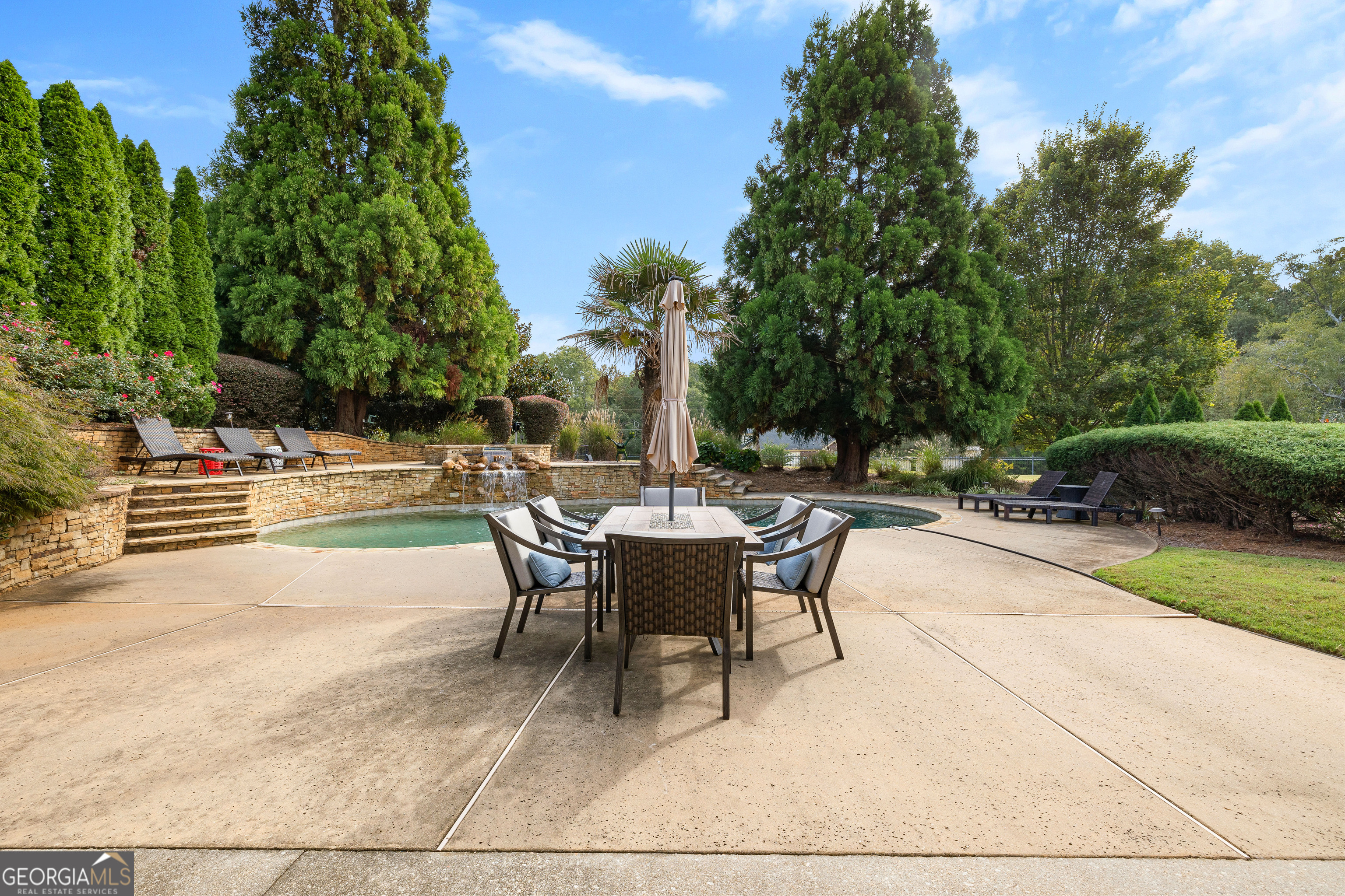 Stockbridge, Georgia 30281, United States, 6 Bedrooms Bedrooms, ,5 BathroomsBathrooms,Residential,Active,230509