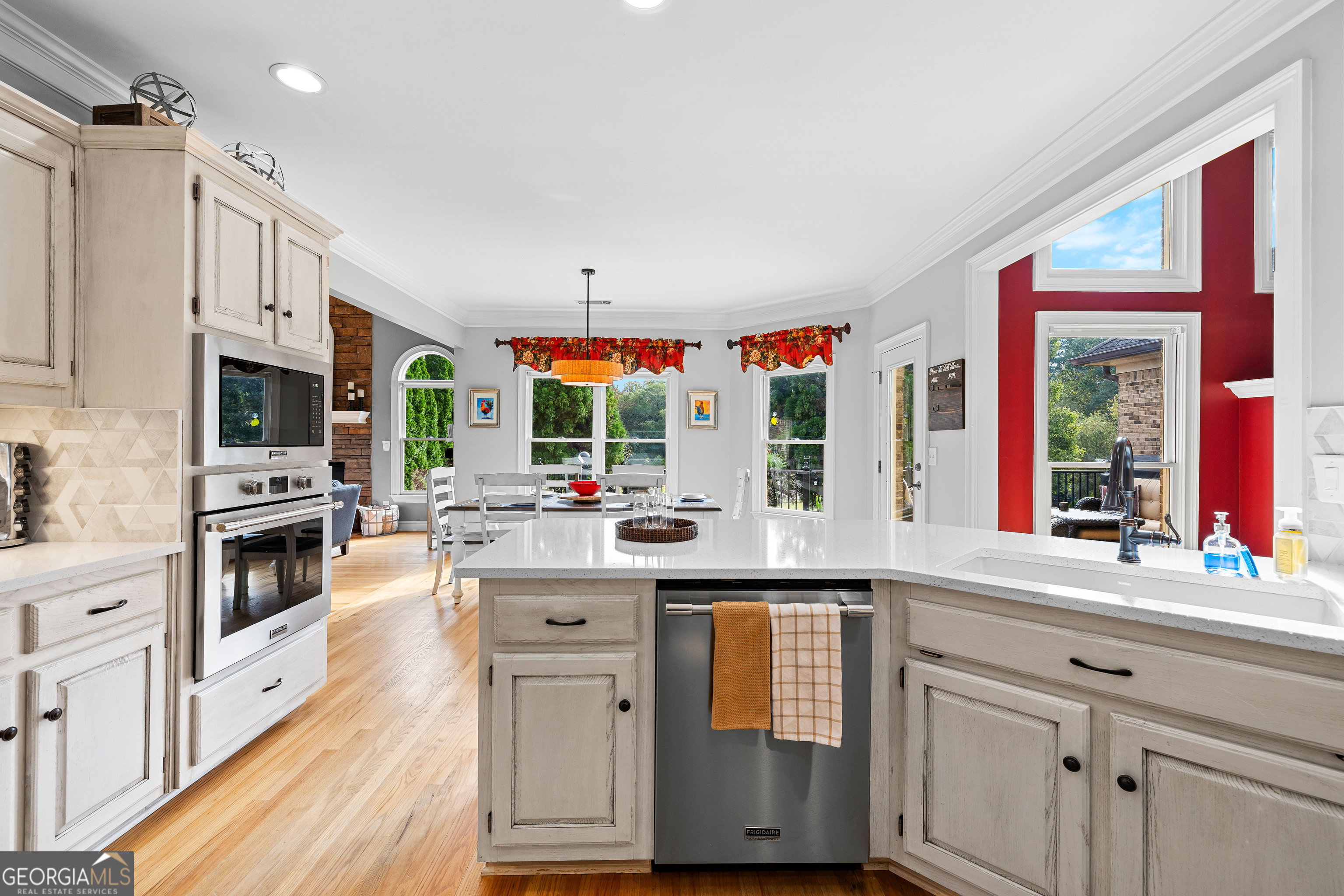 Stockbridge, Georgia 30281, United States, 6 Bedrooms Bedrooms, ,5 BathroomsBathrooms,Residential,Active,230509