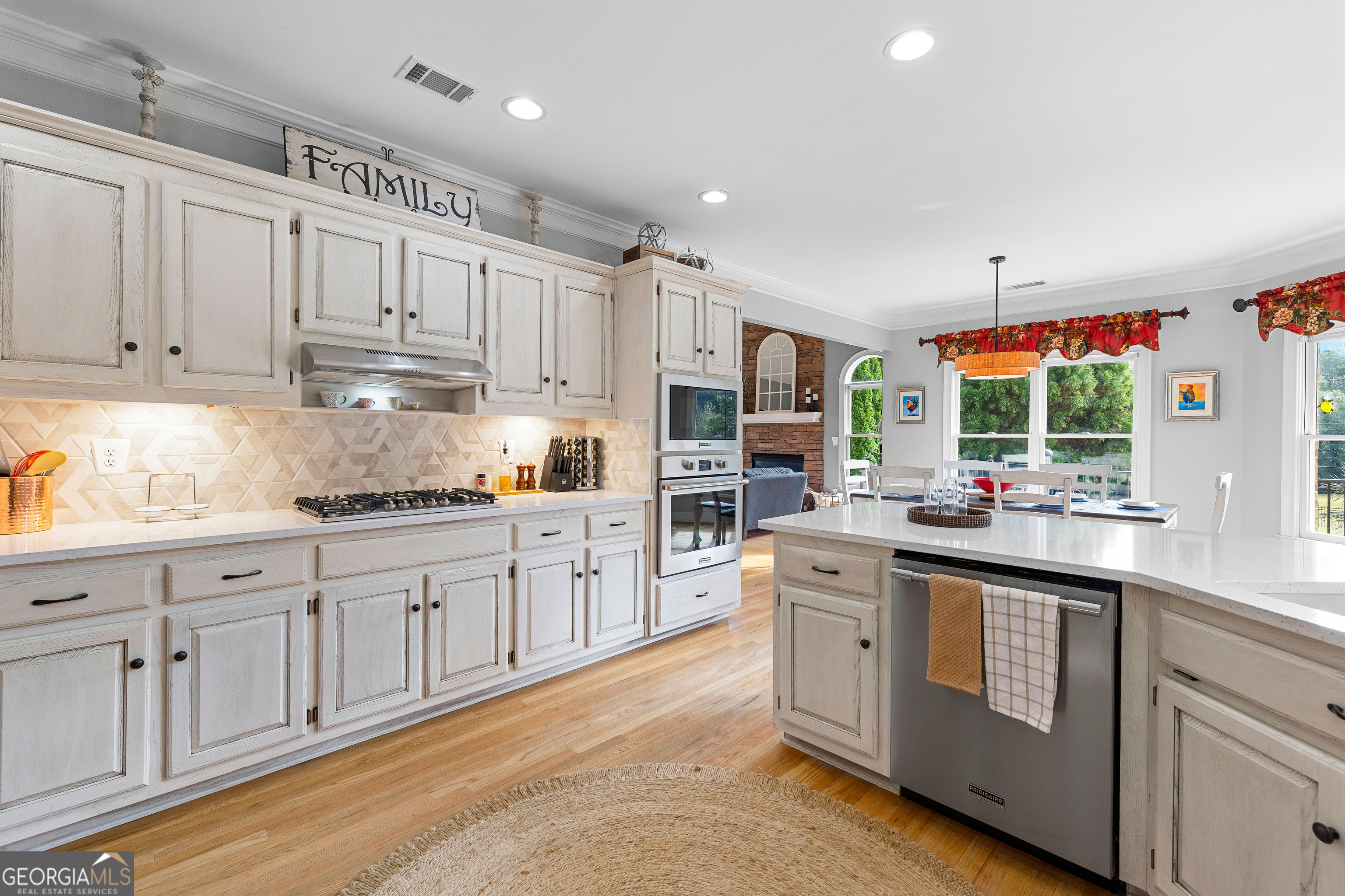 Stockbridge, Georgia 30281, United States, 6 Bedrooms Bedrooms, ,5 BathroomsBathrooms,Residential,Active,230509