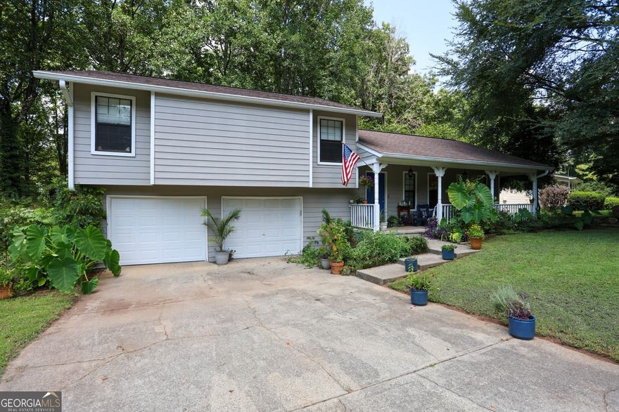 Great Investment Opportunity in Prime Woodstock Location!  Welcome to 419 Creekside Lane,  a recently renovated 3-bedroom, 2-bath home nestled in a quiet, established neighborhood with NO HOA and no rental restrictions-perfect for investors or future homeowners seeking flexibility.    This move-in ready property features a modern kitchen with stainless steel appliances, quartz countertops, and updated finishes throughout. Recent renovations bring fresh style and low-maintenance living to this charming home.    Conveniently located in the heart of Woodstock, GA, with easy access to Highway 92, you're just minutes from top-rated schools, shopping, dining, and major commuter routes.    Best of all, a reliable tenant is already in place through June 15, 2026, providing immediate rental income from day one.    Don't miss your chance to own a turnkey property in one of Woodstock's most desirable areas!