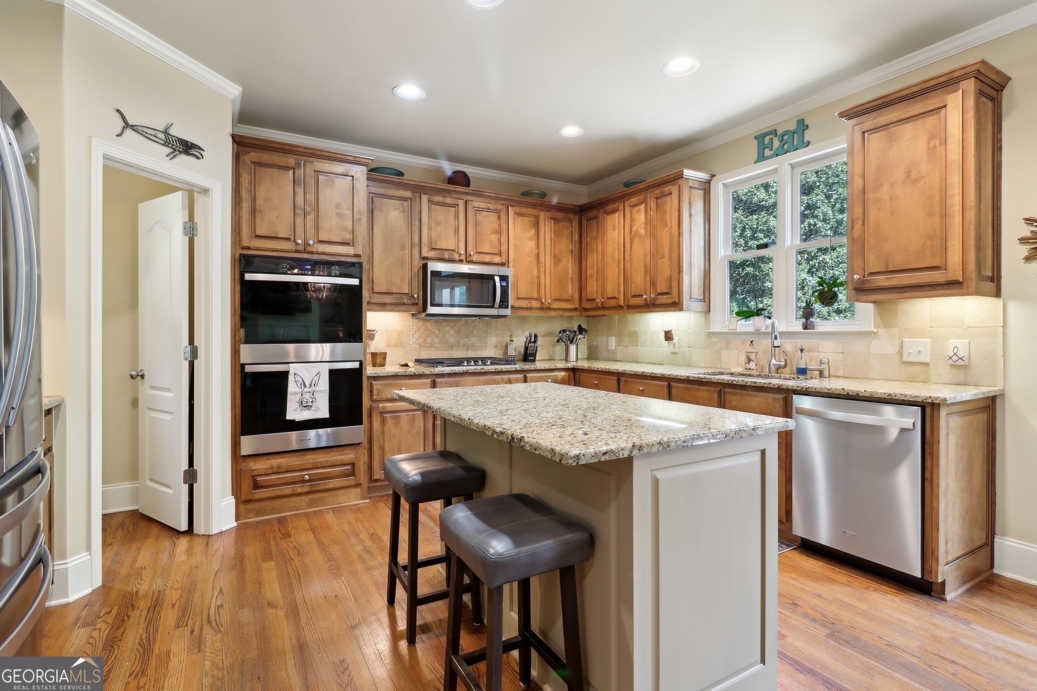 121 Ridge View DR