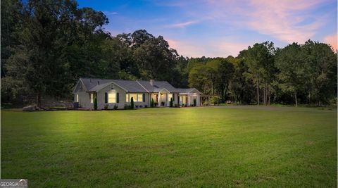 Photo of 4622 Rockmart Road SE, Silver Creek, GA 30173 (MLS # 10700601)