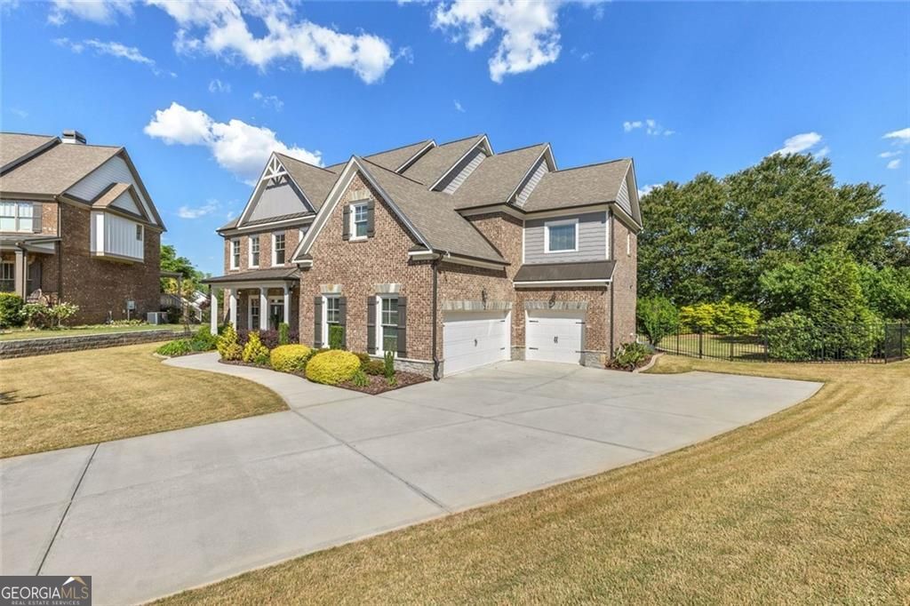 988 Woodtrace LN