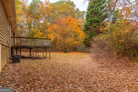 A home in Dacula