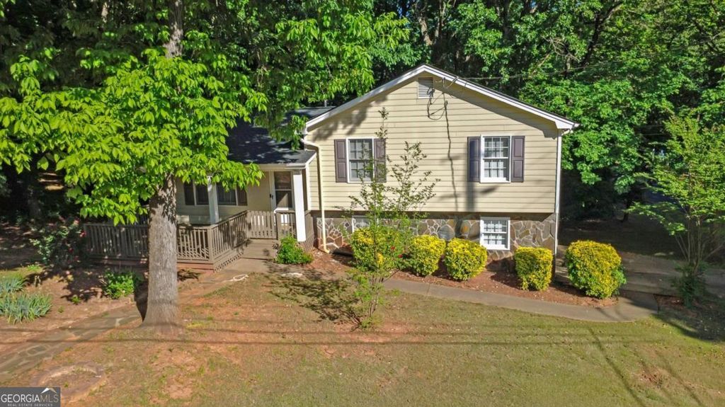 Photo of 474 Russell Ridge Drive, Lawrenceville, GA 30043 (MLS # 10743043)