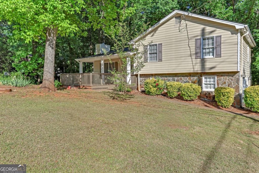 Photo of 474 Russell Ridge Drive, Lawrenceville, GA 30043 (MLS # 10743043)