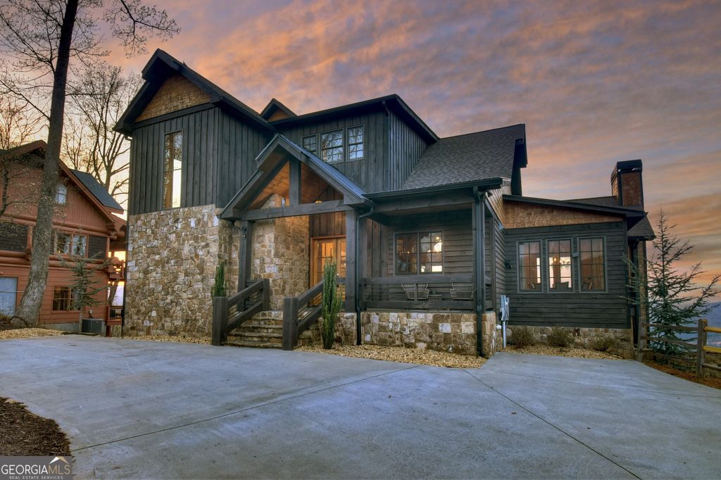 Photo of 472 Overlook Drive, Blue Ridge, GA 30513 (MLS # 10721785)