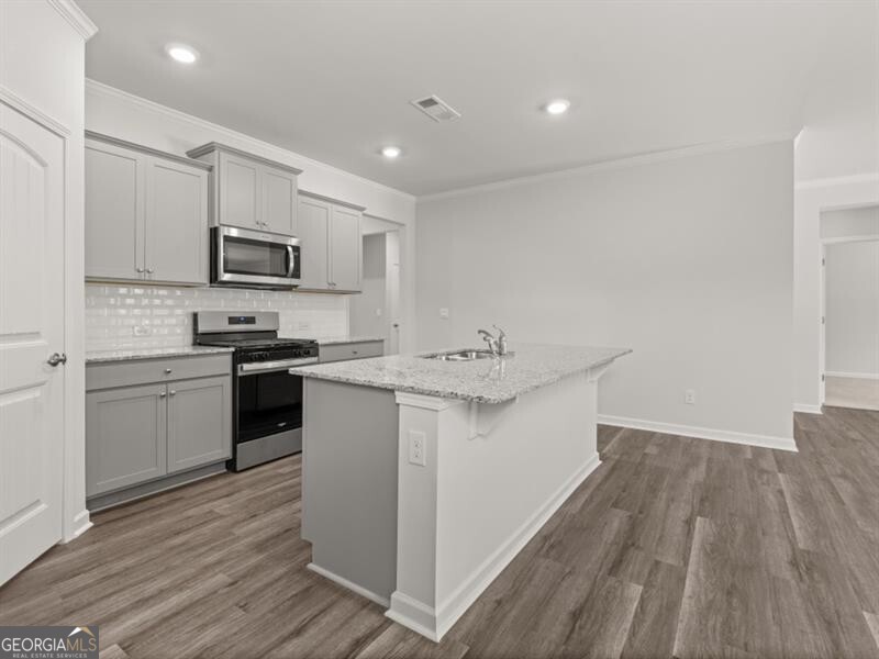 434 Majestic Oak CIR